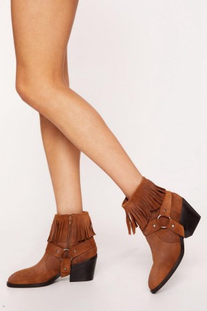 Boty Nasty Gal Tarnished Semišové Fringe Harness Ankle Cowboy Hnědé | CZ 9457-DJORH