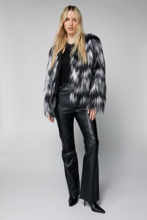 Bunda Nasty Gal Monochrome Faux Fur Collarless Černé Bílé | CZ 7061-MGFST