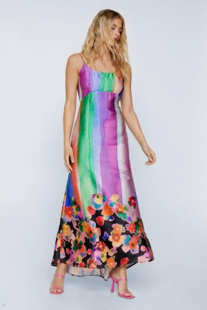 Šaty Nasty Gal Petite Tie Dye Floral Placement Print Embellished Maxi Viacfarebný | CZ 8504-RXQGB