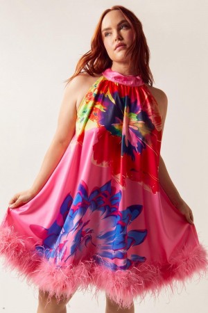 Šaty Nasty Gal Plus Velikost Floral Halterneck Bez Rukávů Swing Růžové | CZ 2603-MGCIH