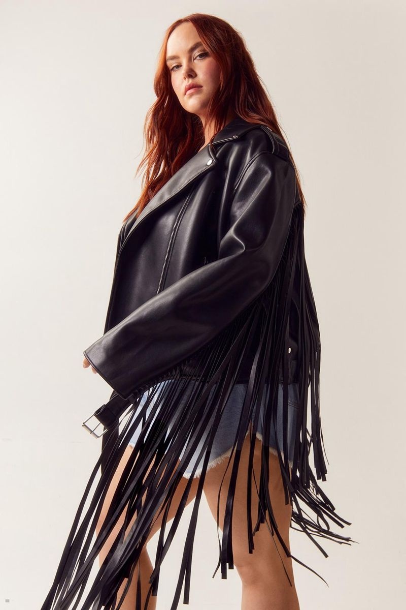 Bunda Nasty Gal Plus Velikost Faux Læder Fringe Back Cyklistické Černé | CZ 8035-ZIUDM