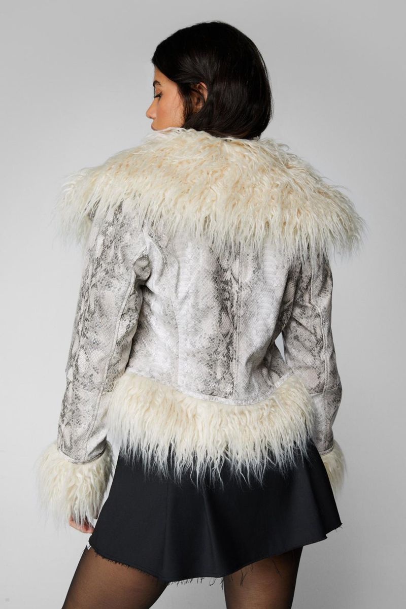 Bunda Nasty Gal Premium Snake Faux Mongolian Fur Aviator Béžový | CZ 3120-UWQHC