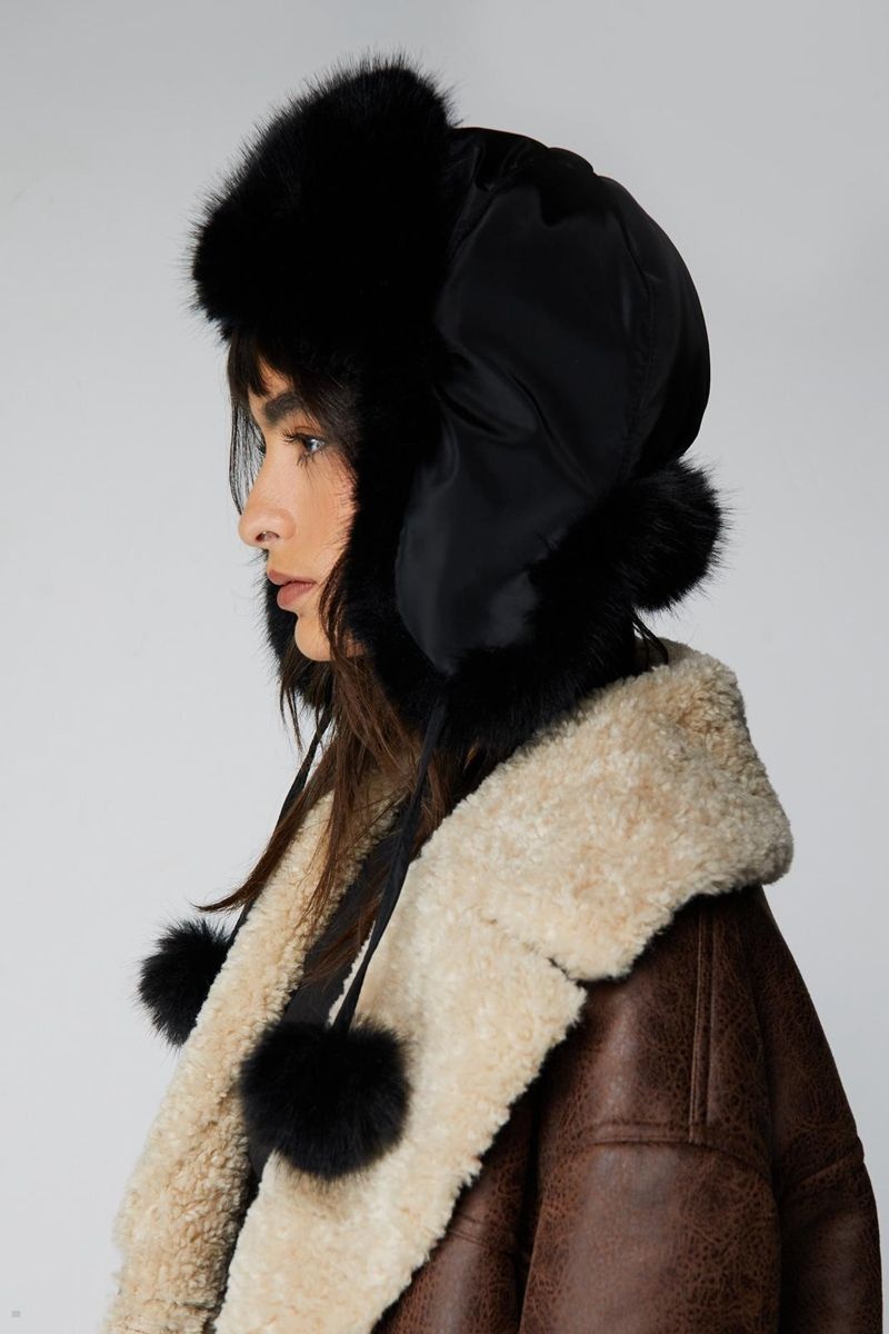 Klobouky Nasty Gal Fluffy Trapper Černé | CZ 3157-FGYTH