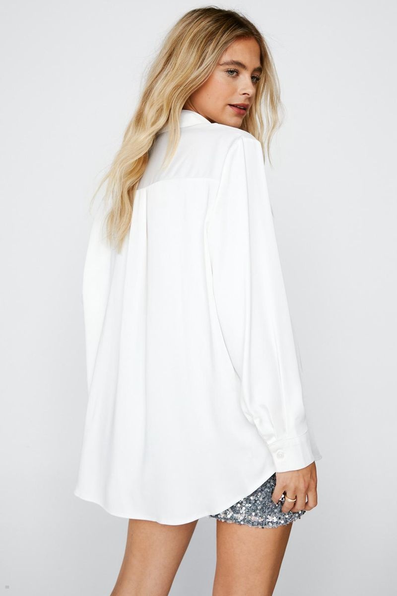 Košile Nasty Gal Satin Relaxed Button Down Bílé | CZ 9857-ONKZJ