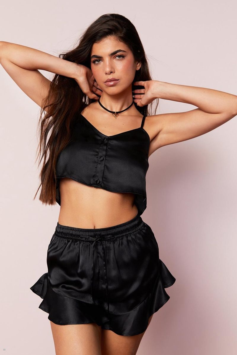 Sady Nasty Gal Satin Button Cami And Ruffle Pajama Shorts Černé | CZ 4705-MKRCY