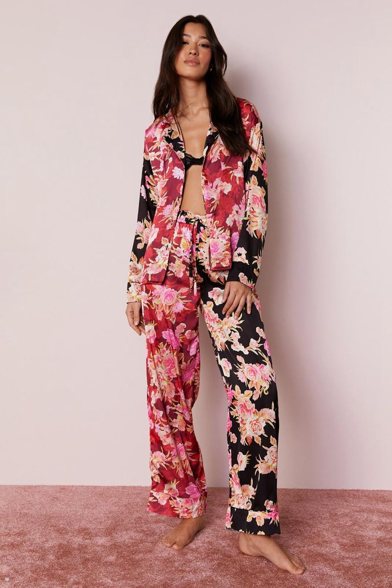 Sady Nasty Gal Satin Floral Color Block Pajama Pants Černé | CZ 0873-ODXFW