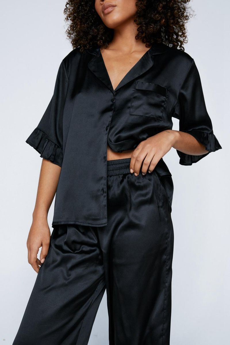 Sady Nasty Gal Satin Ruffle Pajama Pants Černé | CZ 7124-JDZNS