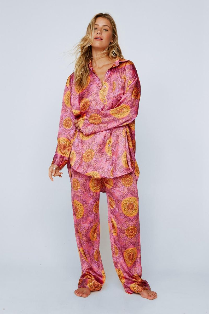 Sady Nasty Gal Tile Print Satin Long Pyjama Fialové | CZ 8957-MUGVT