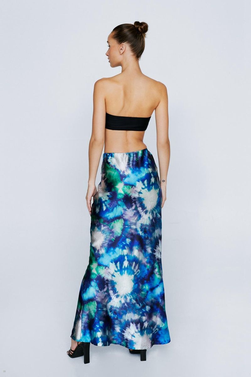 Sukně Nasty Gal Petite Tie Dye Printed Satin Bias Maxi Zelene | CZ 8452-RJMKP