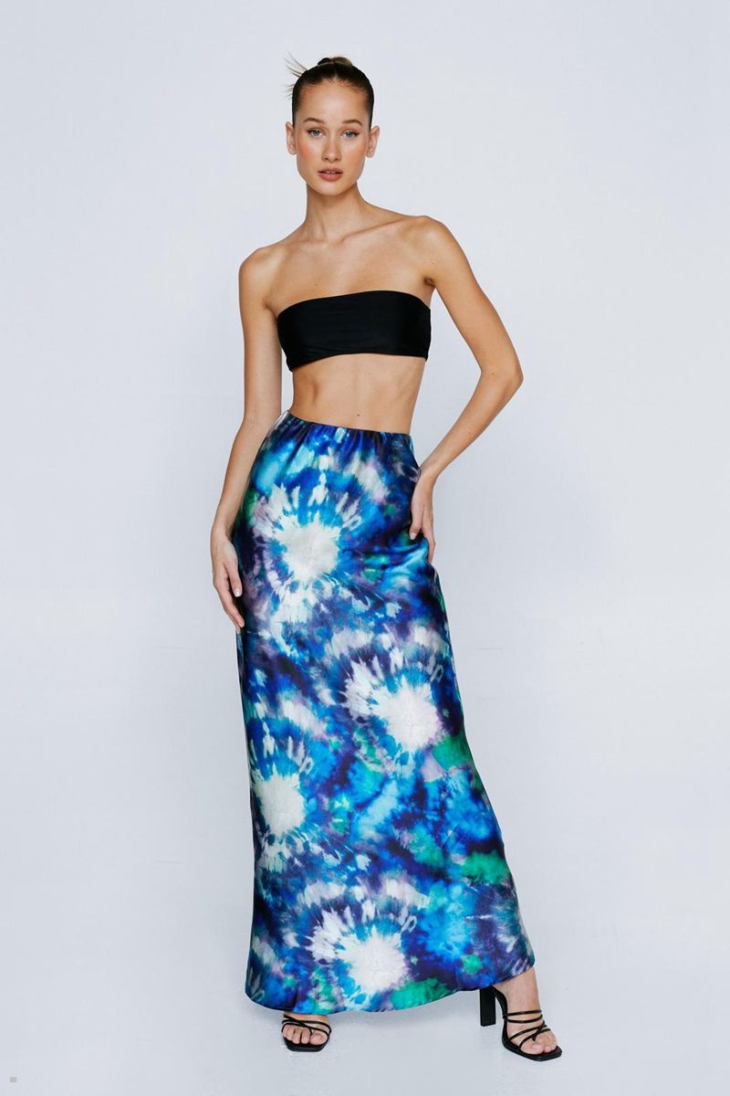 Sukně Nasty Gal Petite Tie Dye Printed Satin Bias Maxi Zelene | CZ 8452-RJMKP