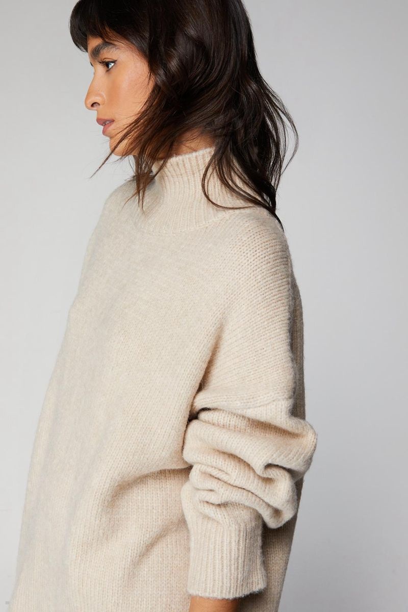 Svetry Nasty Gal Brushed Knit Oversized Turtleneck Jumper Šaty Béžový | CZ 4685-BUOLV