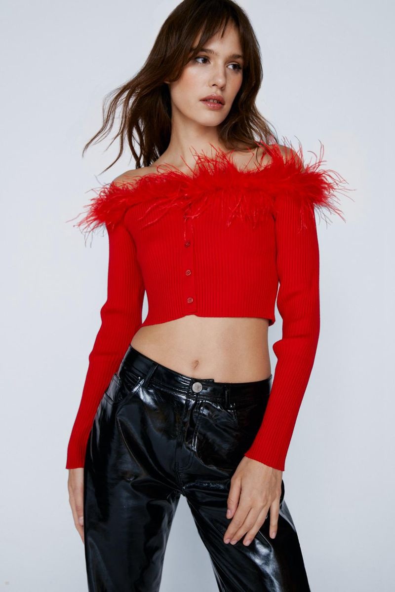 Topy Nasty Gal Feather Trim Button Front Pletené Off The Shoulder Červené | CZ 4907-ATVNU