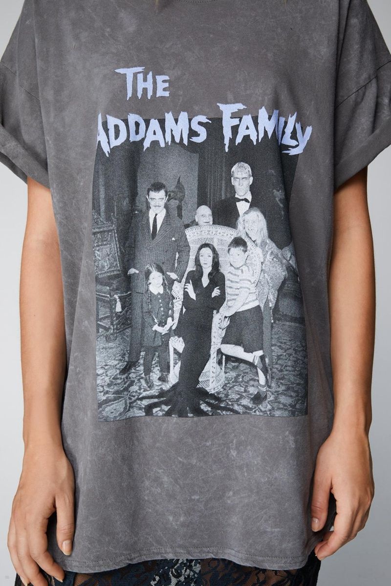 Tričko Nasty Gal Addams Family Overdyed Grafická Šedé | CZ 4128-VRGCK