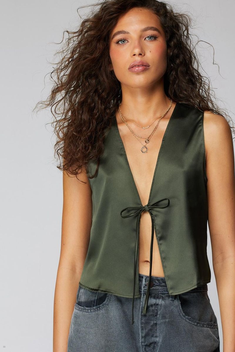 Vesta Nasty Gal Satin Tie Front Olivy Zelené | CZ 8015-HRFEV